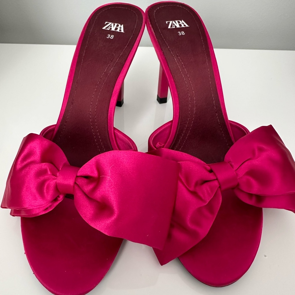 Zara Pink Velvet Heels with Bow
